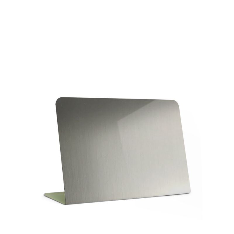 Portaretratodemetalgrafite