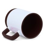 Caneca-para-Sublimacao-de-Ceramica-Branca-com-Alca-Soft-e-Base-em-Silicone-com-Interior-Marrom-3